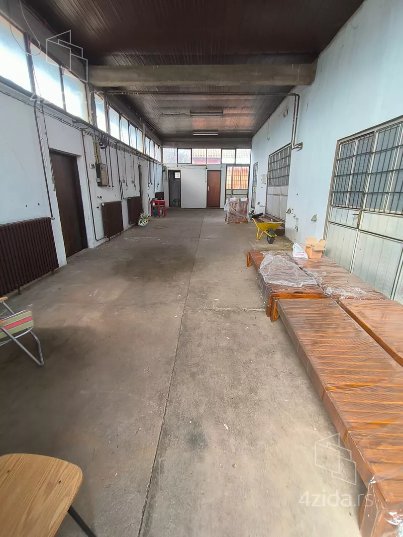 Poslovni prostor | 4zida