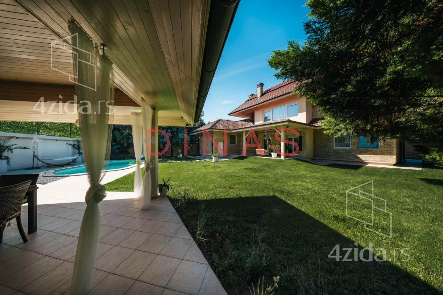 Kuća | 4zida