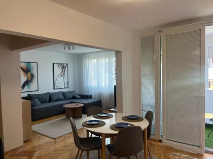 Nade Tomić 15 | 4zida.rs