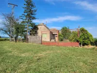 Sremska Mitrovica, Okolne lokacije, Manđelos | 4zida.rs | 4zida.rs