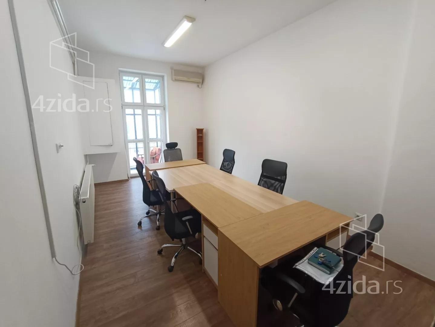 Četvoroiposoban stan | 4zida