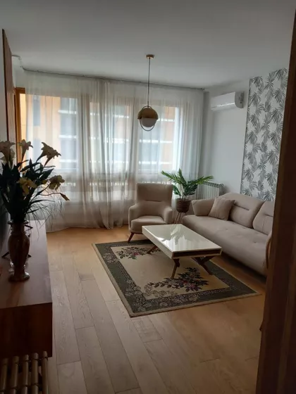 Tadije Sondermajera | 4zida.rs