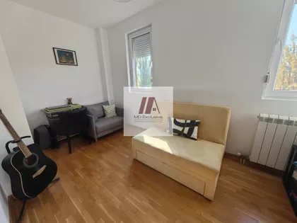 Dušana Jovanovića | 4zida.rs