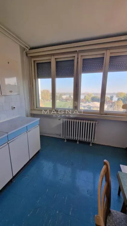 Karađorđev Trg | 4zida.rs