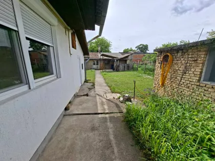 Mali Radanovac | 4zida.rs