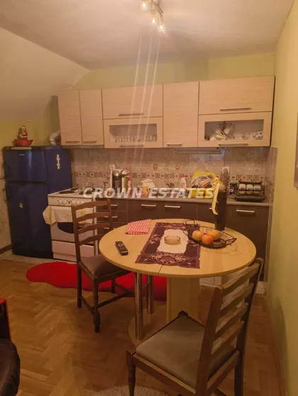 Jovana Kasikovica | 4zida.rs