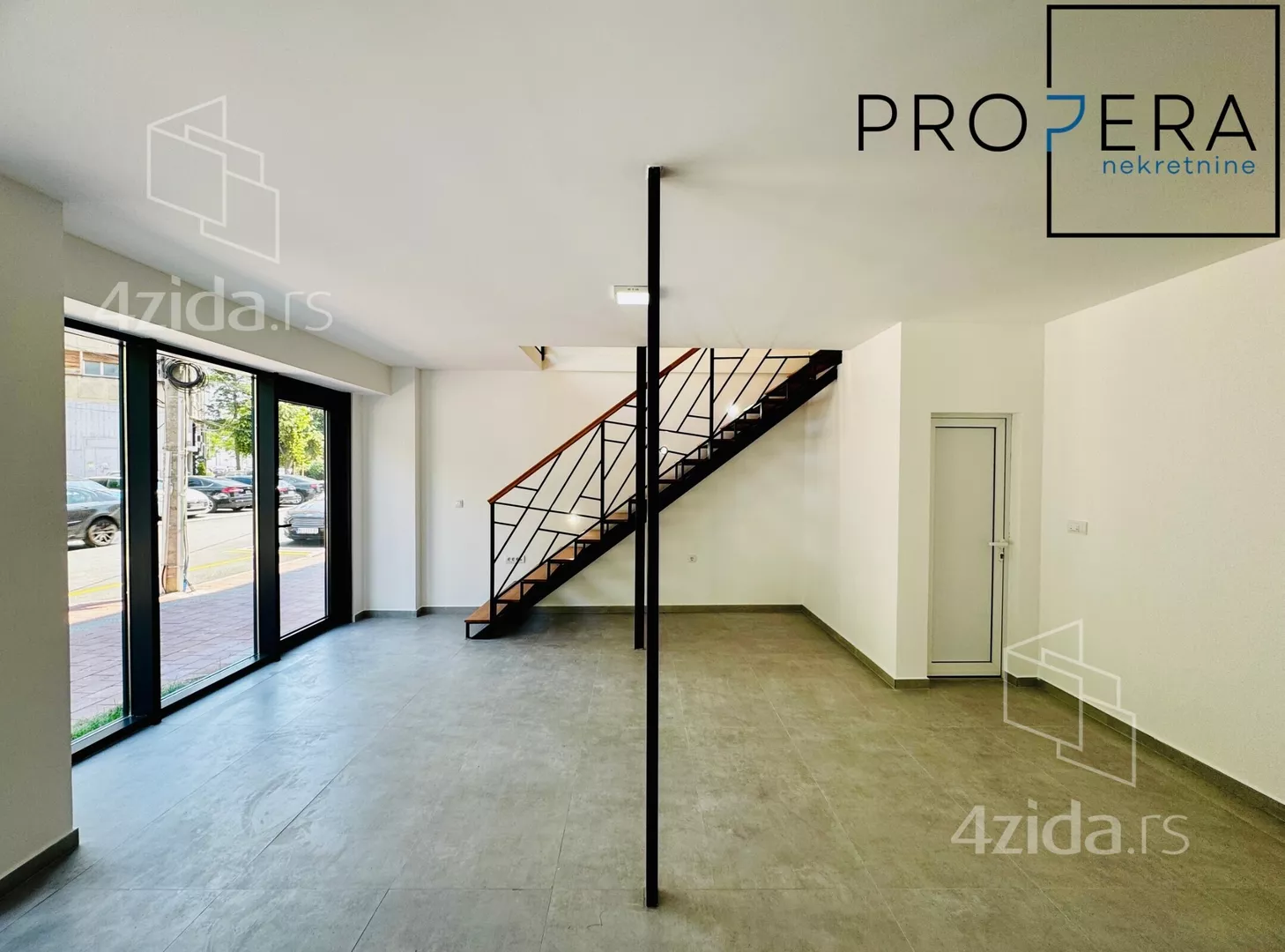 Poslovni prostor | 4zida