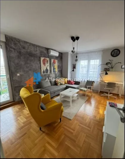 Stepa Stepanović | 4zida.rs