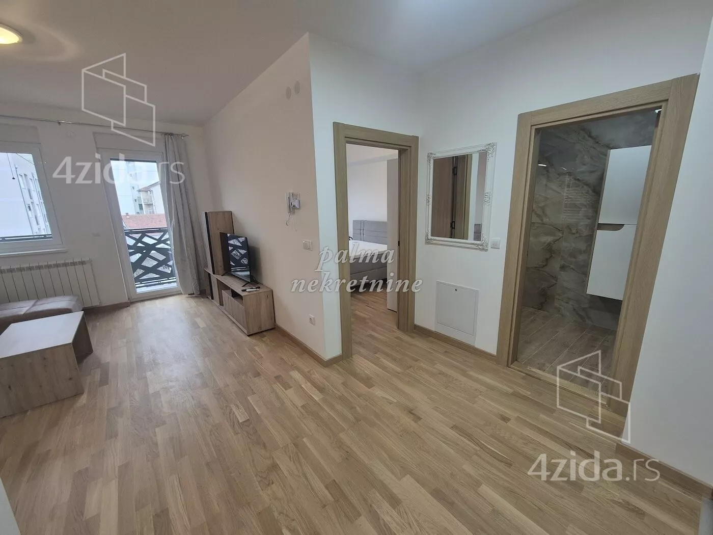 Jednoiposoban stan | 4zida