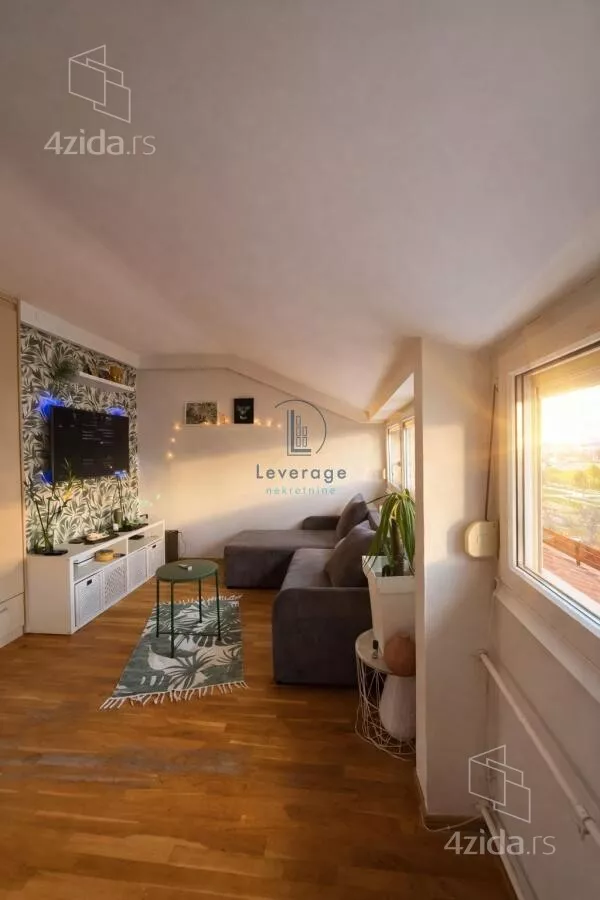 Troiposoban stan | 4zida