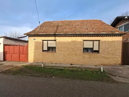 Mali Bajmok | 4zida.rs