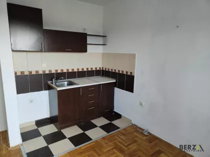 Bulevar Patrijarha Pavla (Somborski Bulevar) | 4zida.rs
