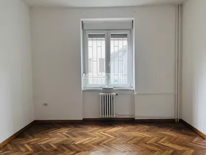 Ustanička | 4zida.rs