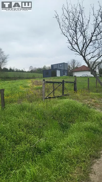 Okolne lokacije | 4zida.rs