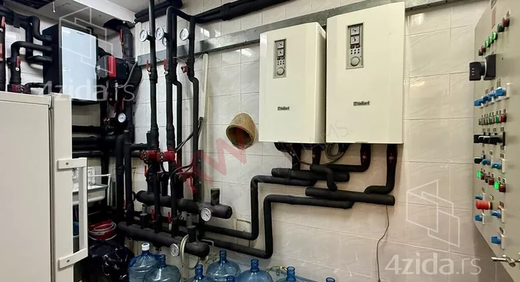 4-etažna kuća | 4zida