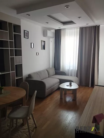 Bulevar Patrijarha Pavla (Somborski Bulevar) | 4zida.rs