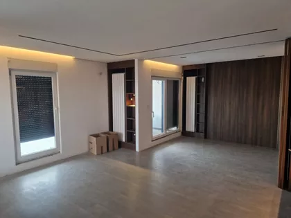 Stari Banovci | 4zida.rs