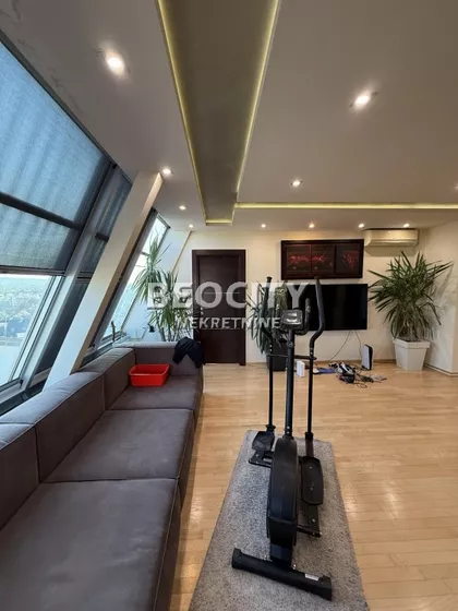 Bulevar Evrope *Zoned zgrada* | 4zida.rs
