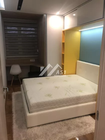 Braće Ribnikar | 4zida.rs