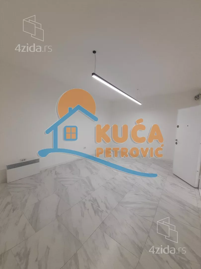 Lokal | 4zida