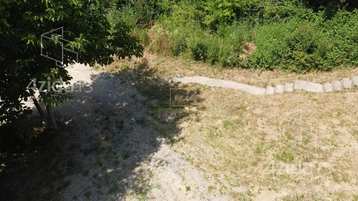 Plac | 4zida