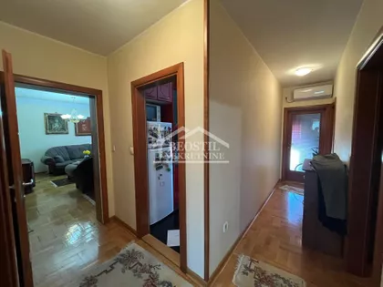 Kneza Mihaila | 4zida.rs