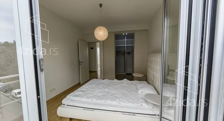 Četvoroiposoban stan | 4zida