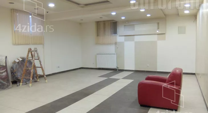 Poslovni prostor | 4zida