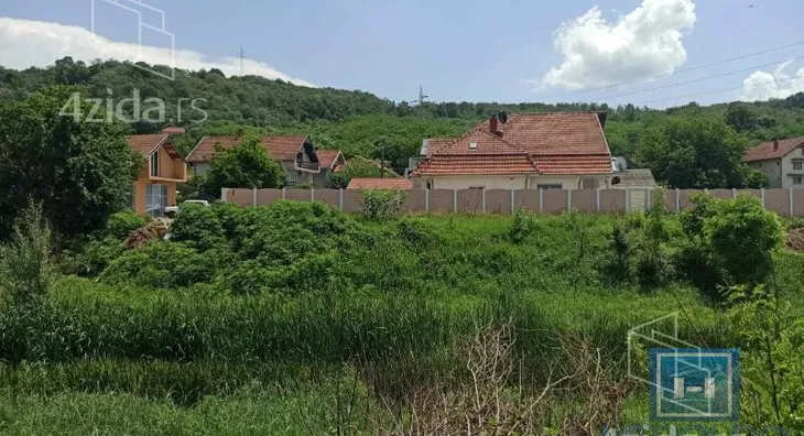Plac | 4zida