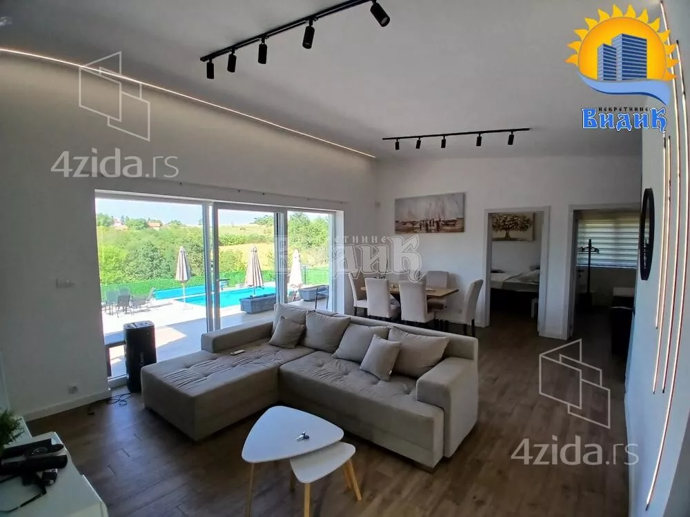 Kuća | 4zida