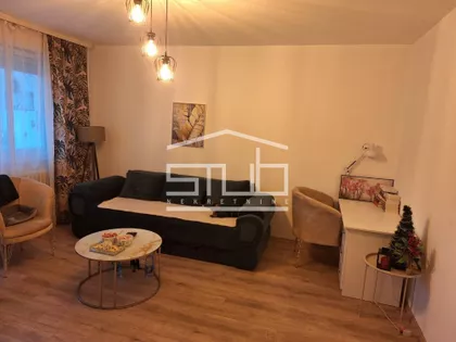 Labudovo Brdo | 4zida.rs