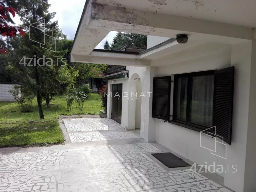 3-etažna kuća | 4zida
