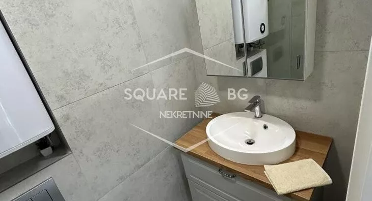 Četvoroiposoban stan | 4zida