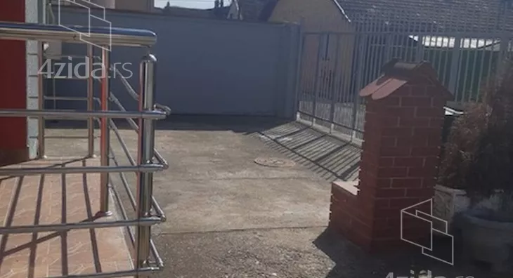 3-etažna kuća | 4zida