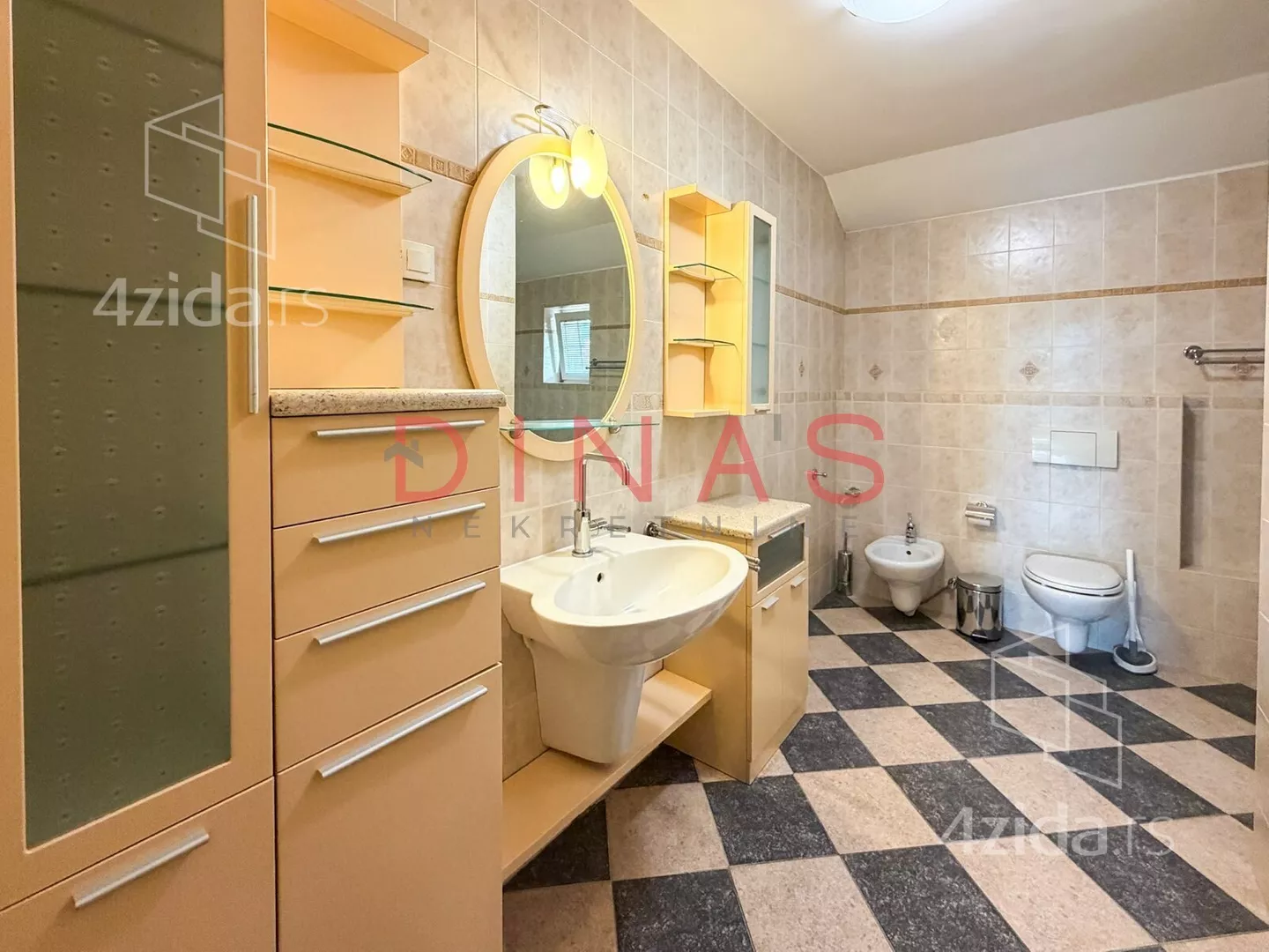 Kuća | 4zida