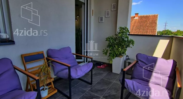 Četvoroiposoban stan | 4zida