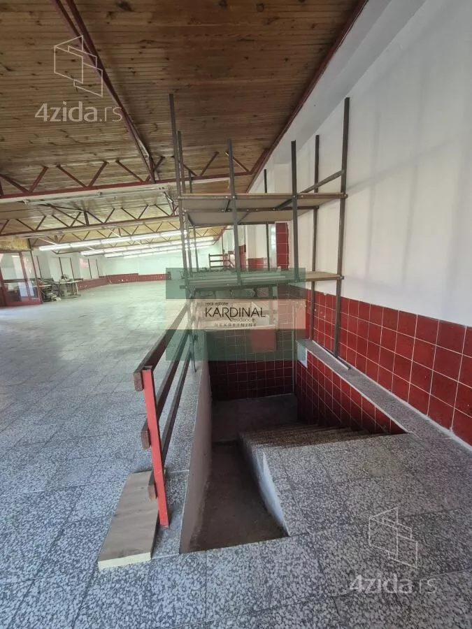 Poslovni prostor | 4zida