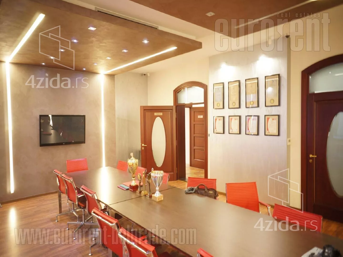 Poslovni prostor | 4zida