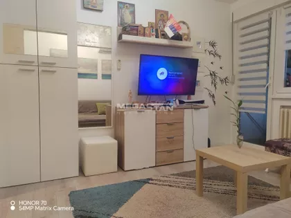 16. oktobra | 4zida.rs