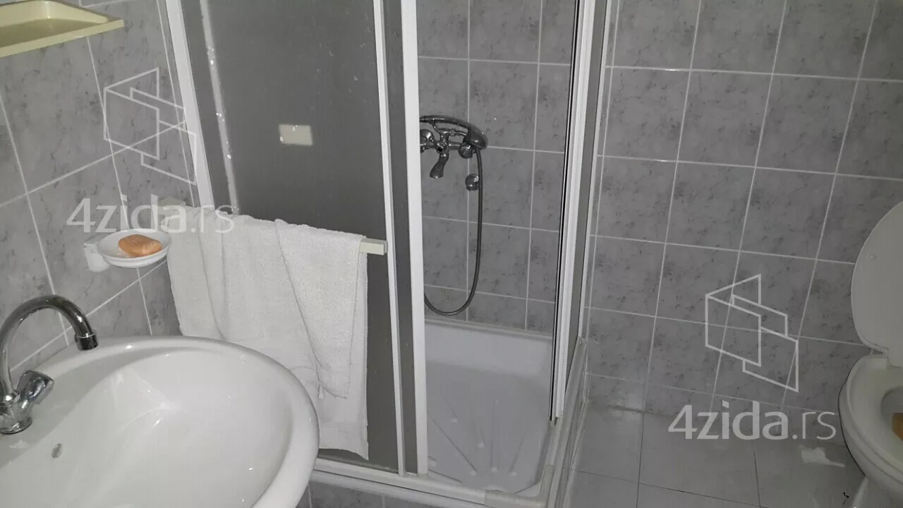 Garsonjera | 4zida