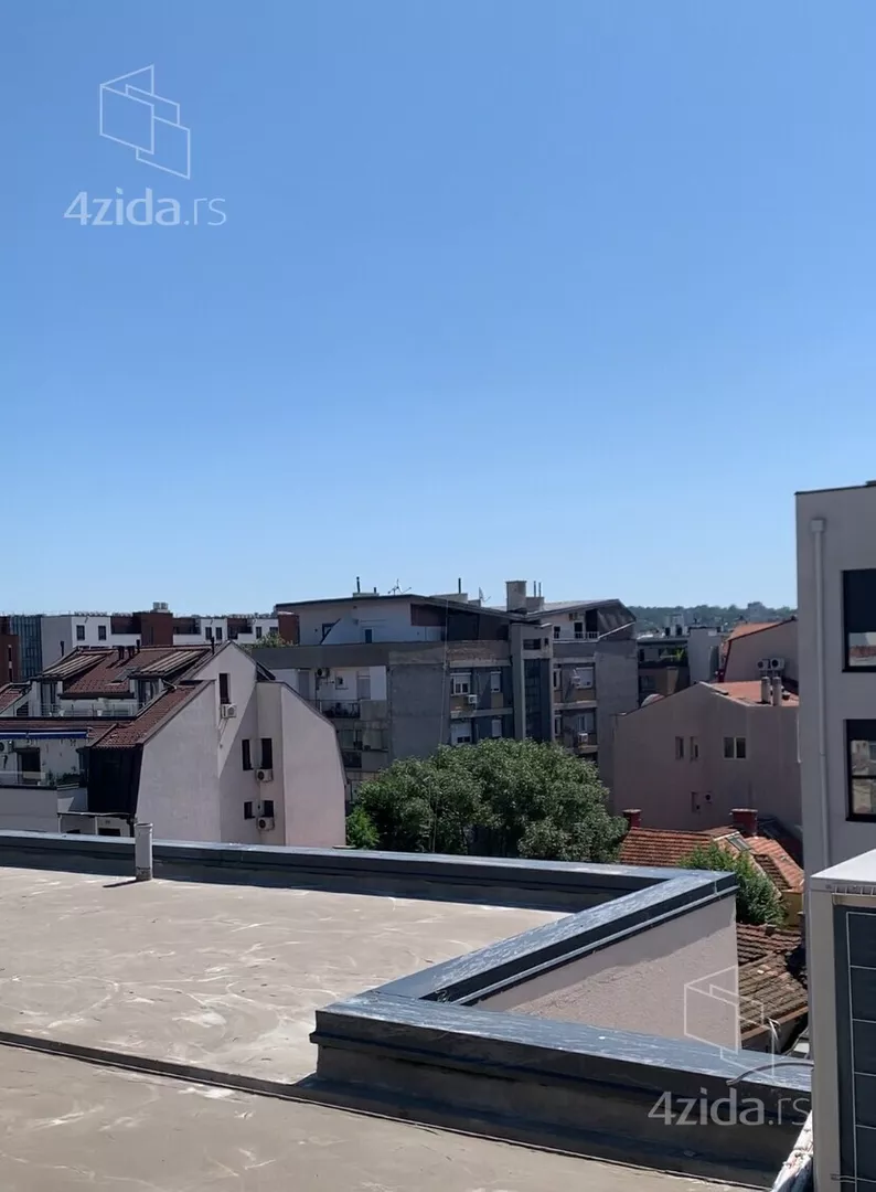 Četvoroiposoban stan | 4zida