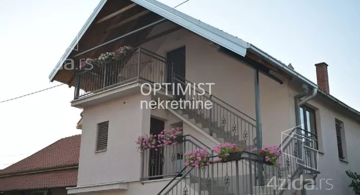 3-etažna kuća | 4zida
