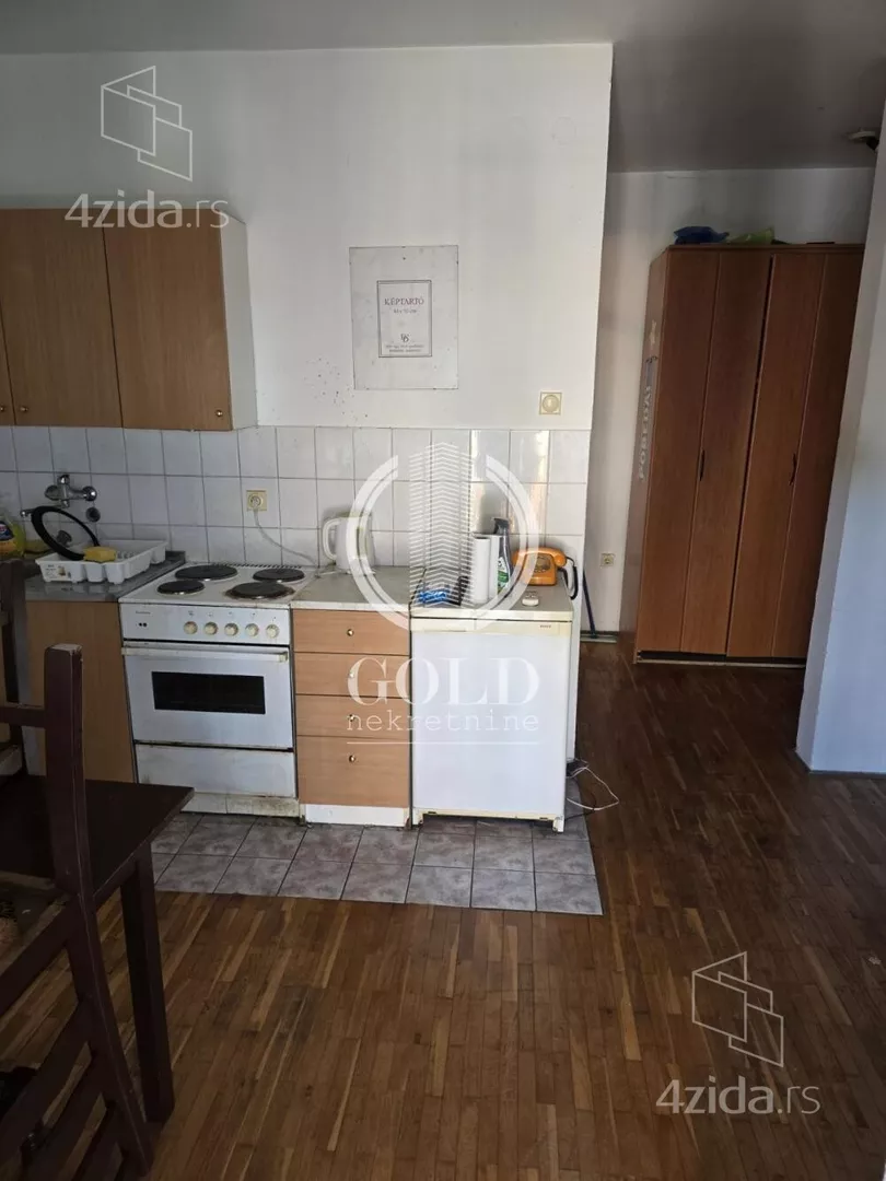 Garsonjera | 4zida