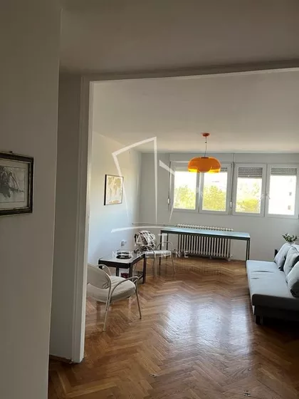 Pariske komune | 4zida.rs