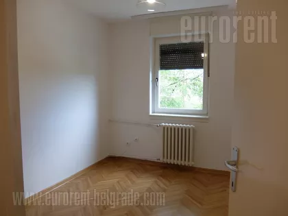 BEŽANIJSKA KOSA 2 | 4zida.rs