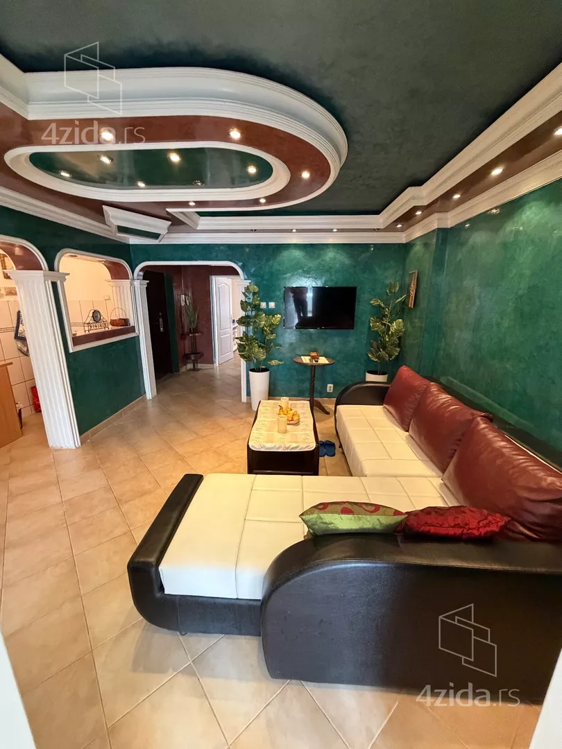 Troiposoban stan | 4zida