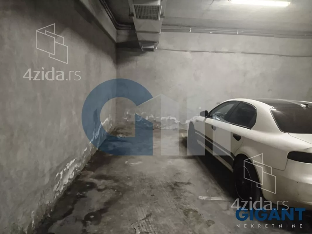 Garaža/Parking | 4zida