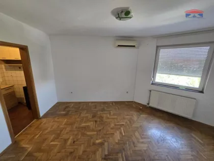 Železnička stanica | 4zida.rs