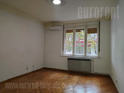 CENTAR | 4zida.rs