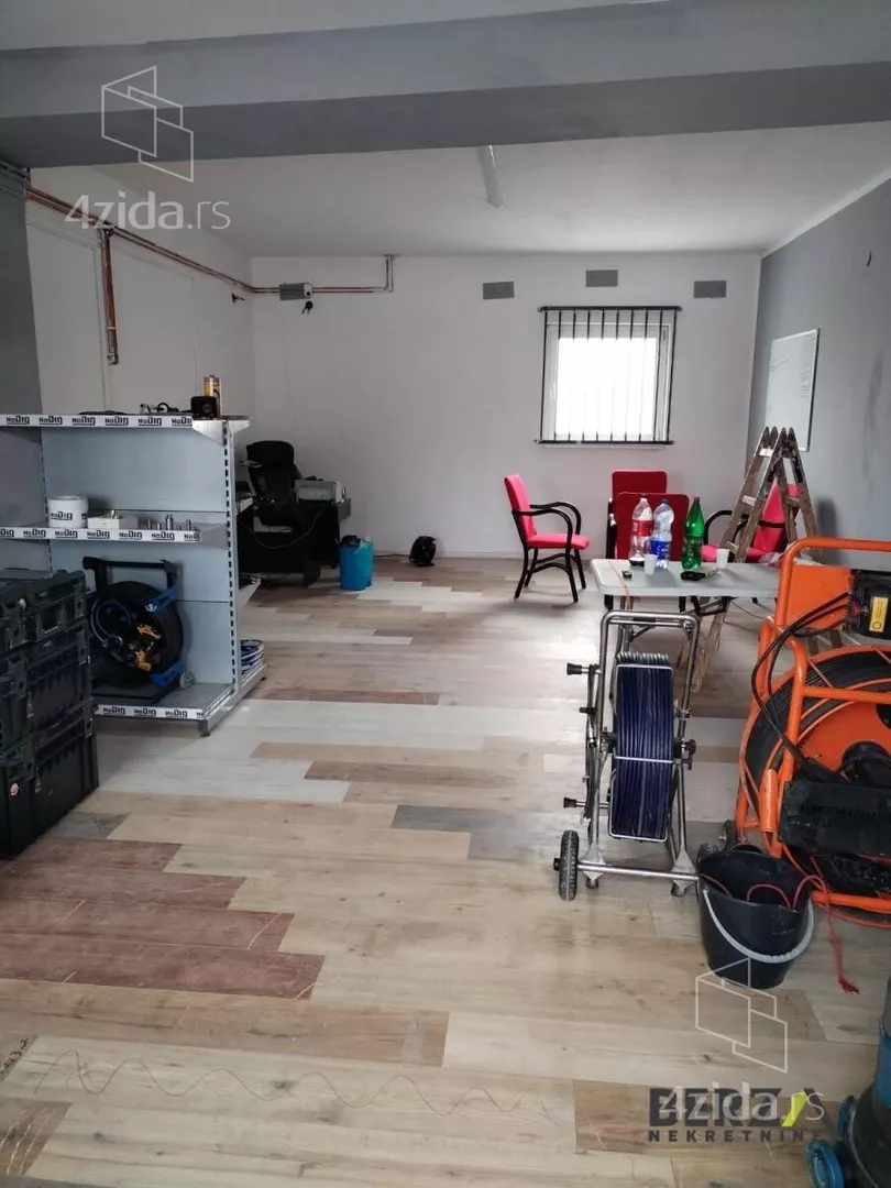 Poslovni prostor | 4zida